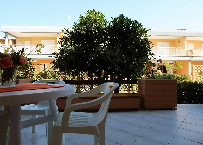 Blue Marine Village 아파트호텔