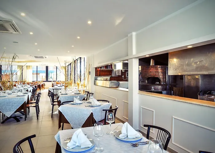 Blue Marine Village 3*